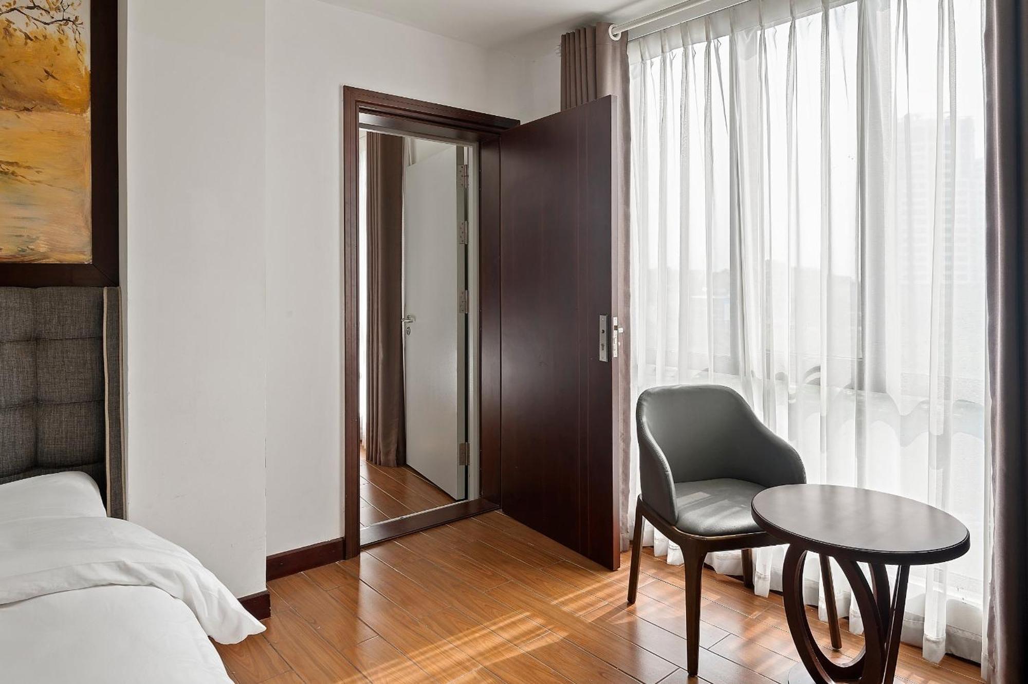 22Land Residence Hotel & Spa Hanoi Exteriör bild