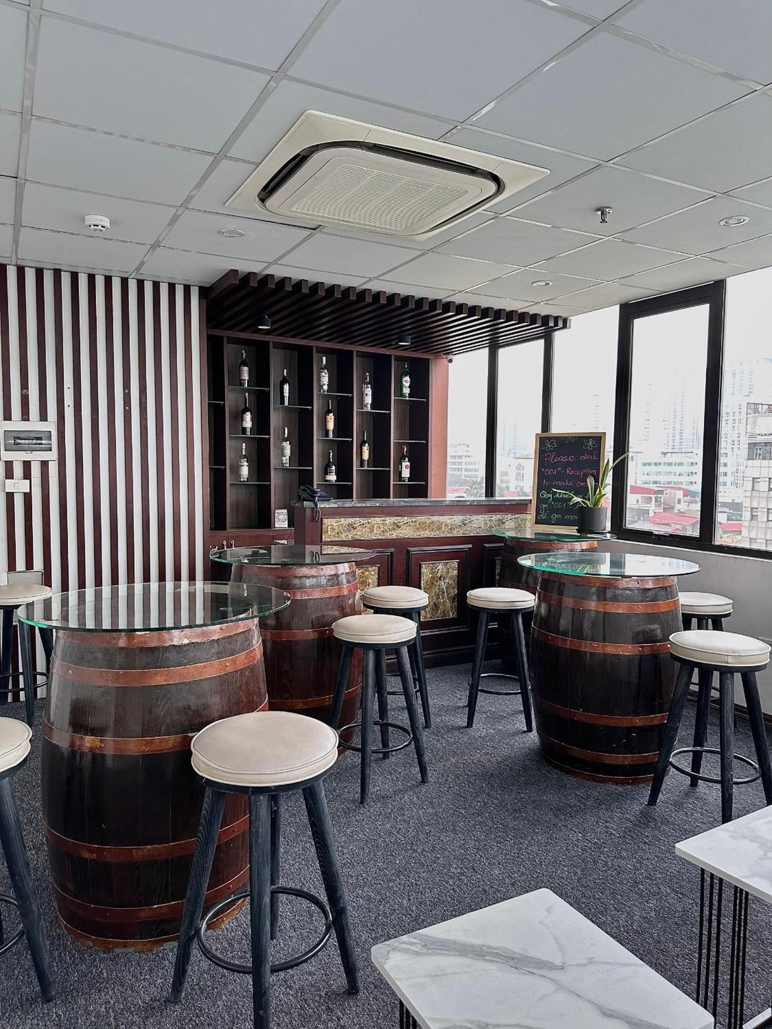 22Land Residence Hotel & Spa Hanoi Exteriör bild